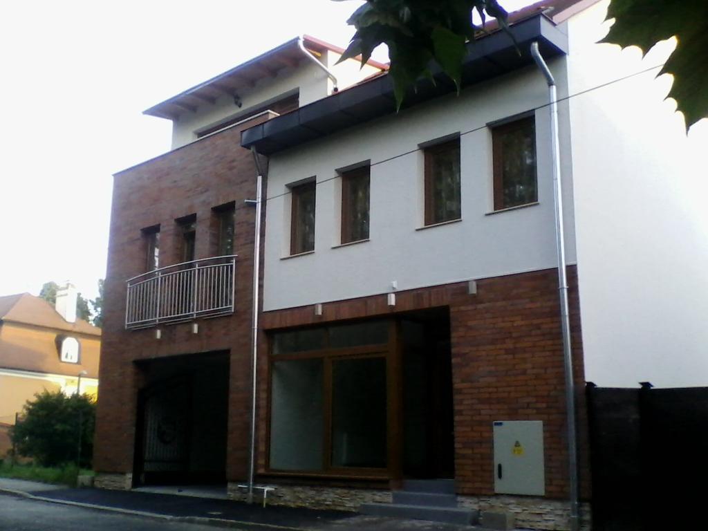 Bastya Apartmanhaz Sárvár المظهر الخارجي الصورة